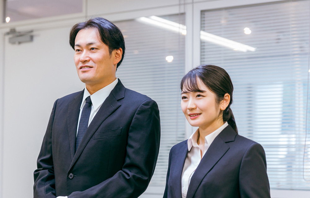 見学同行